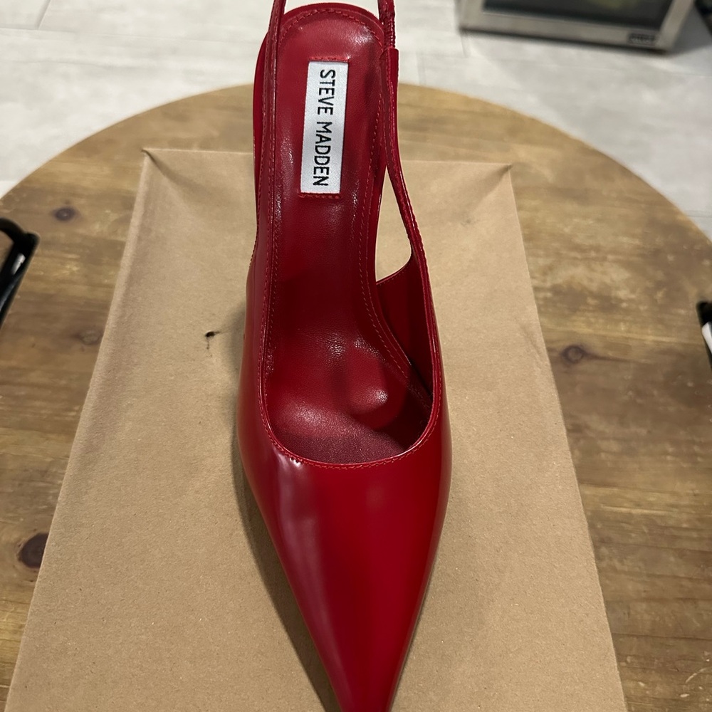 Steve Madden Red Heels Sleek Pointed Toe